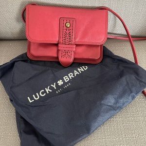 🦋Lucky Brand Crossbody Wallet Purse 🍀